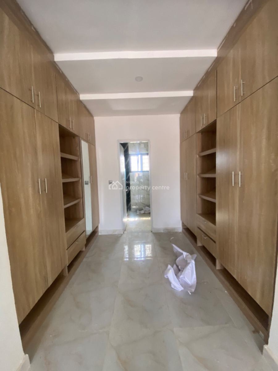 4bedroom Terrace, Serene, Guzape District, Abuja, Terraced Duplex for Sale