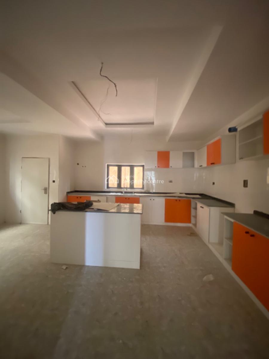 5bedroom Detached, Guzape District, Abuja, Detached Duplex for Sale