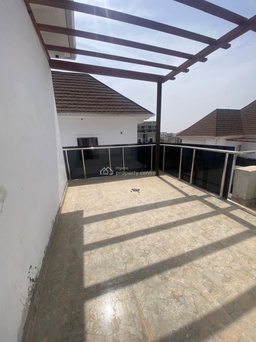 5bedroom Detached, Guzape District, Abuja, Detached Duplex for Sale
