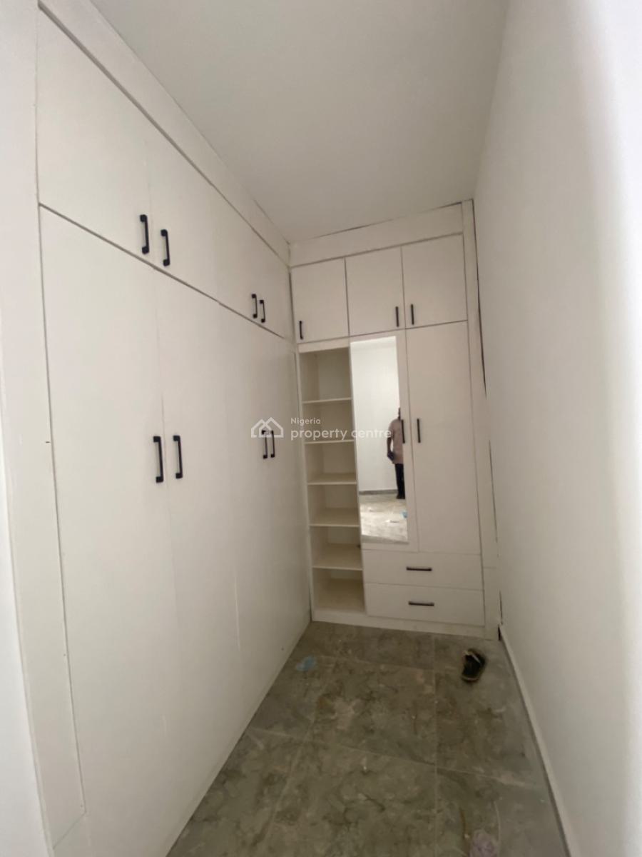 5bedroom Detached, Guzape District, Abuja, Detached Duplex for Sale