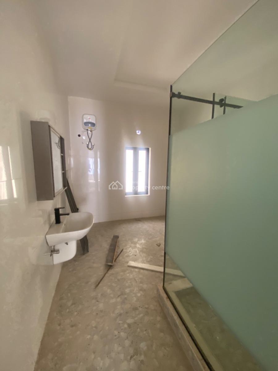 5bedroom Detached, Guzape District, Abuja, Detached Duplex for Sale