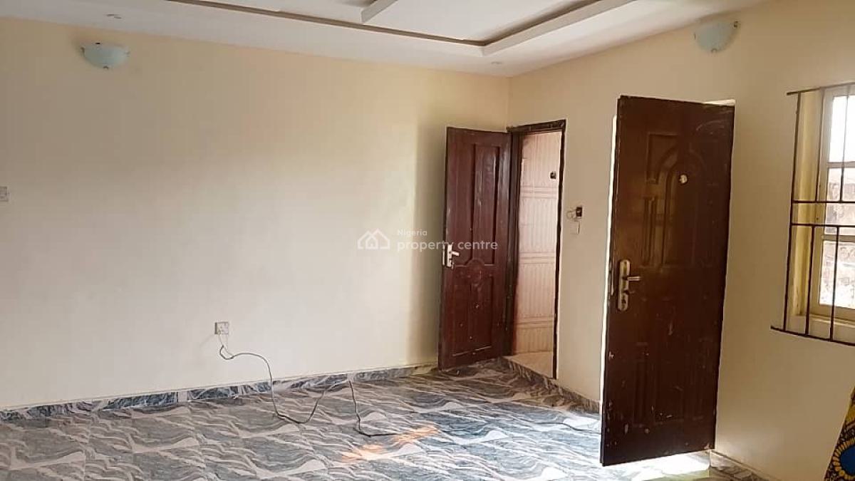 3 Units of Bedroom Newly Renovation Available, Ikorodu, Lagos, House for Rent