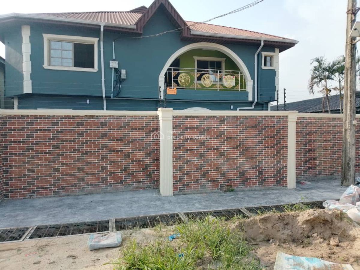 3 Units of Bedroom Newly Renovation Available, Ikorodu, Lagos, House for Rent