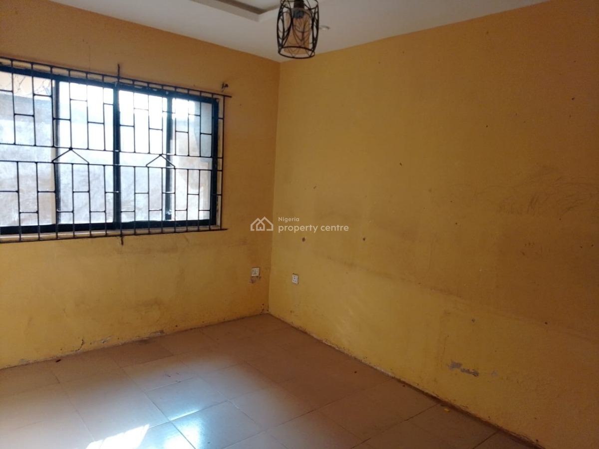 3 Units of 3 Bedrooms Available, Ikorodu, Lagos, Flat / Apartment for Rent