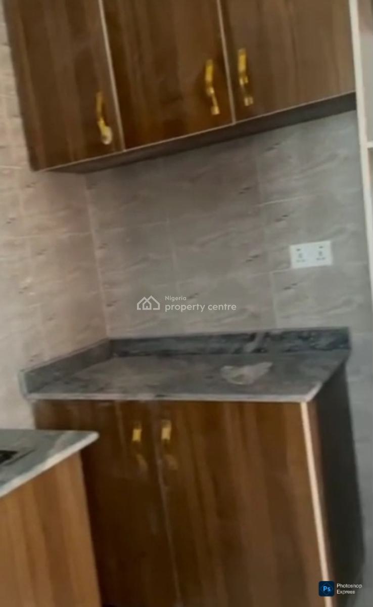 Fully Serviced Clean 3 Bedroom Apartment, Ikate Elegushi, Lekki, Lagos, Flat / Apartment for Rent