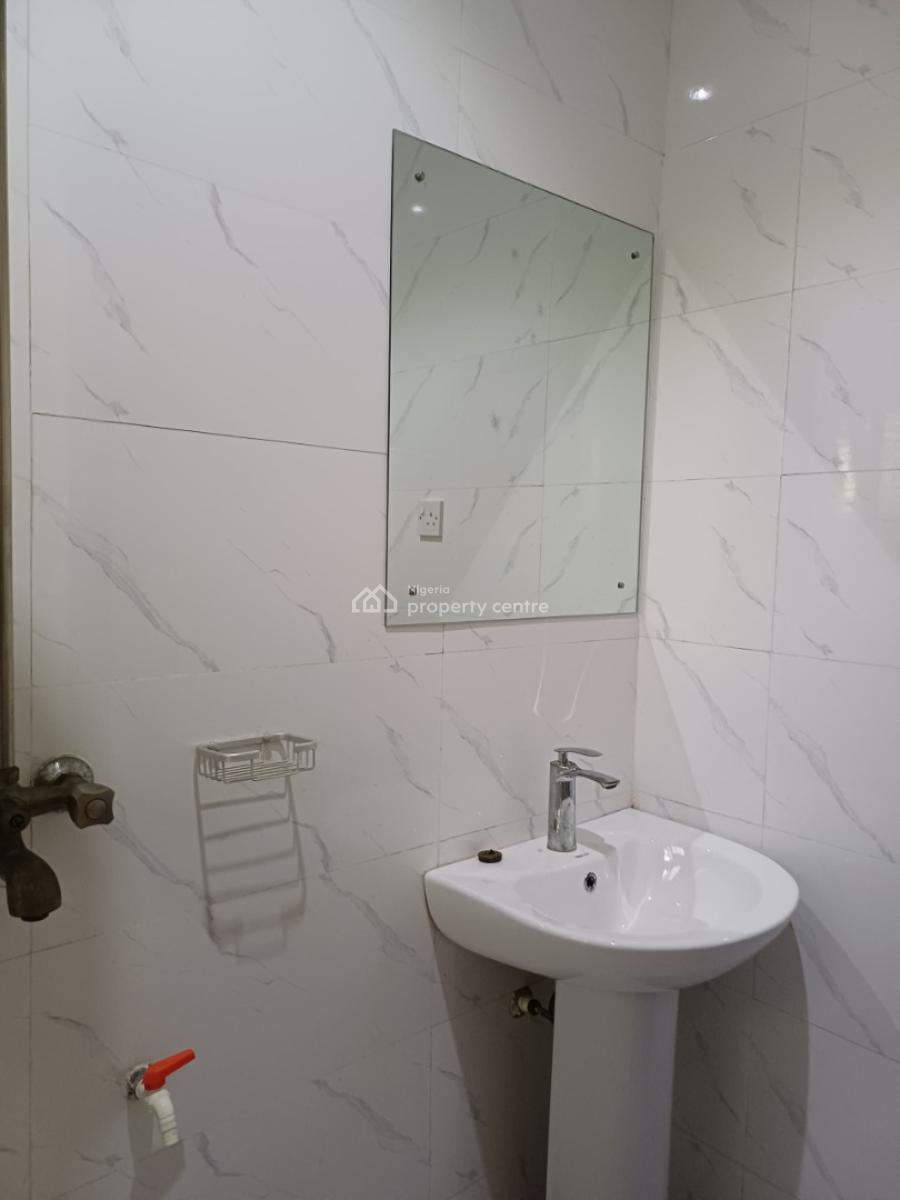 Luxury 2 Bedroom Apartment, 118 Dele Orisabiyi Street, Ago Palace, Isolo, Lagos, Flat / Apartment Short Let