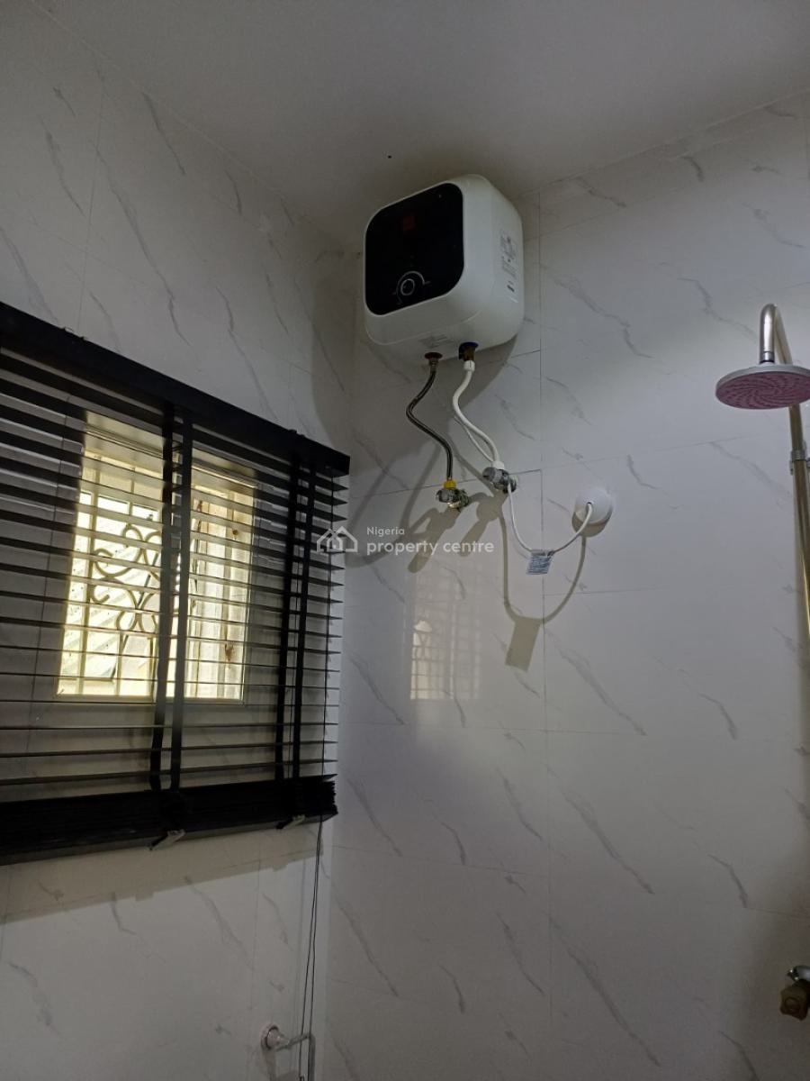 Luxury 2 Bedroom Apartment, 118 Dele Orisabiyi Street, Ago Palace, Isolo, Lagos, Flat / Apartment Short Let