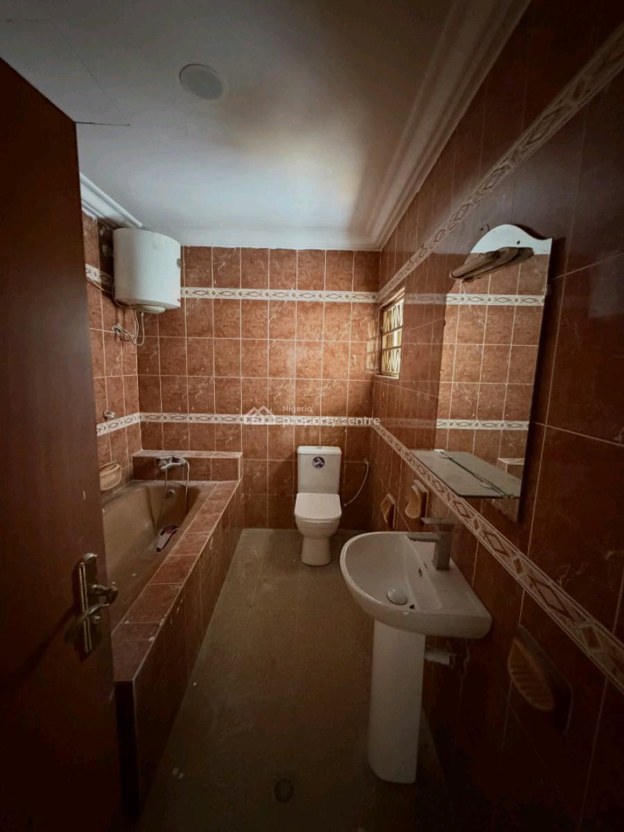 Experience a Refined Living in This Beautifully Renovated 6-bedroom F, Maitama District, Abuja, House for Sale