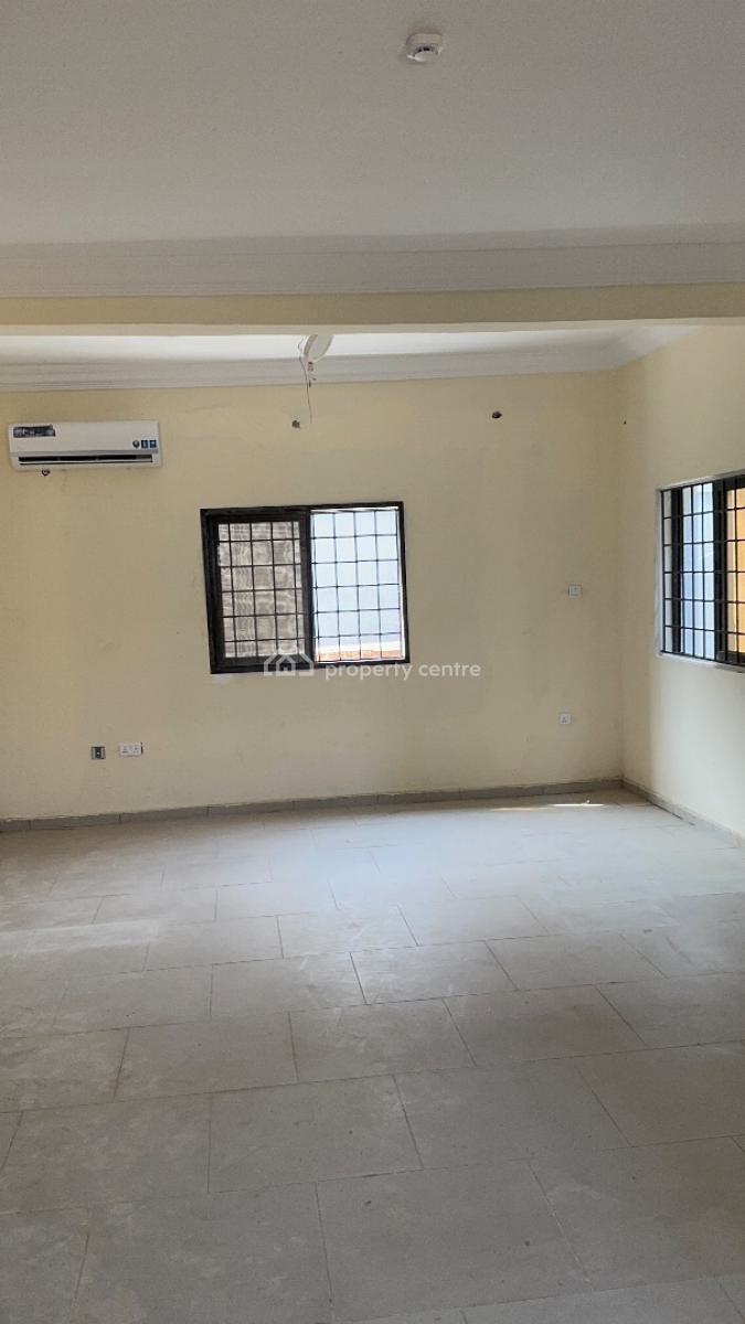 3-bedroom Apartment with Bq, Communal Swimming Pool, Lekki Phase 1, Lekki, Lagos, Flat / Apartment for Rent