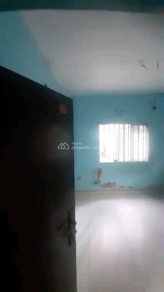 Decent 3 Bedroom Flat Apartment,, Cac Street Off Demurin Road, Alapere, Ketu, Lagos, Flat / Apartment for Sale