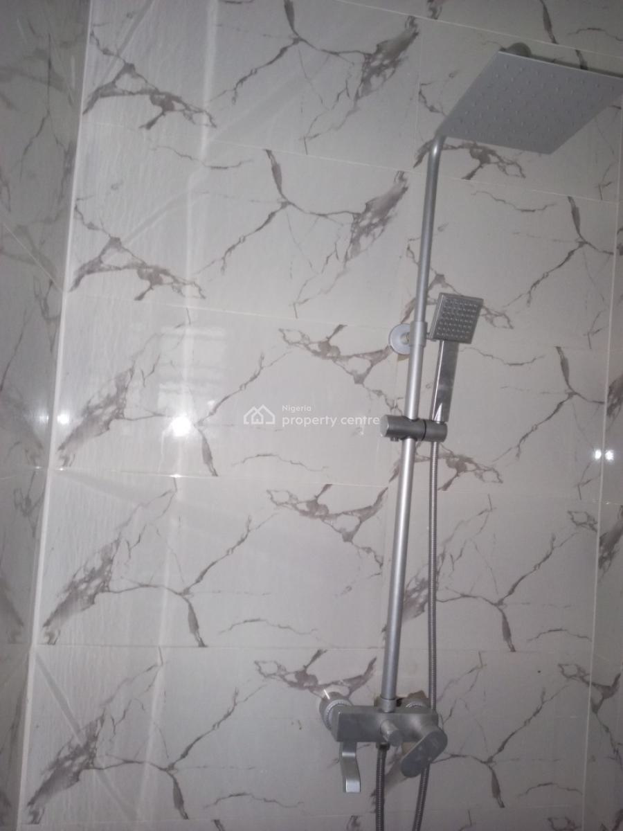 Lovely 3 Bedroom Flat, Pedro, Gbagada, Lagos, Flat / Apartment for Rent