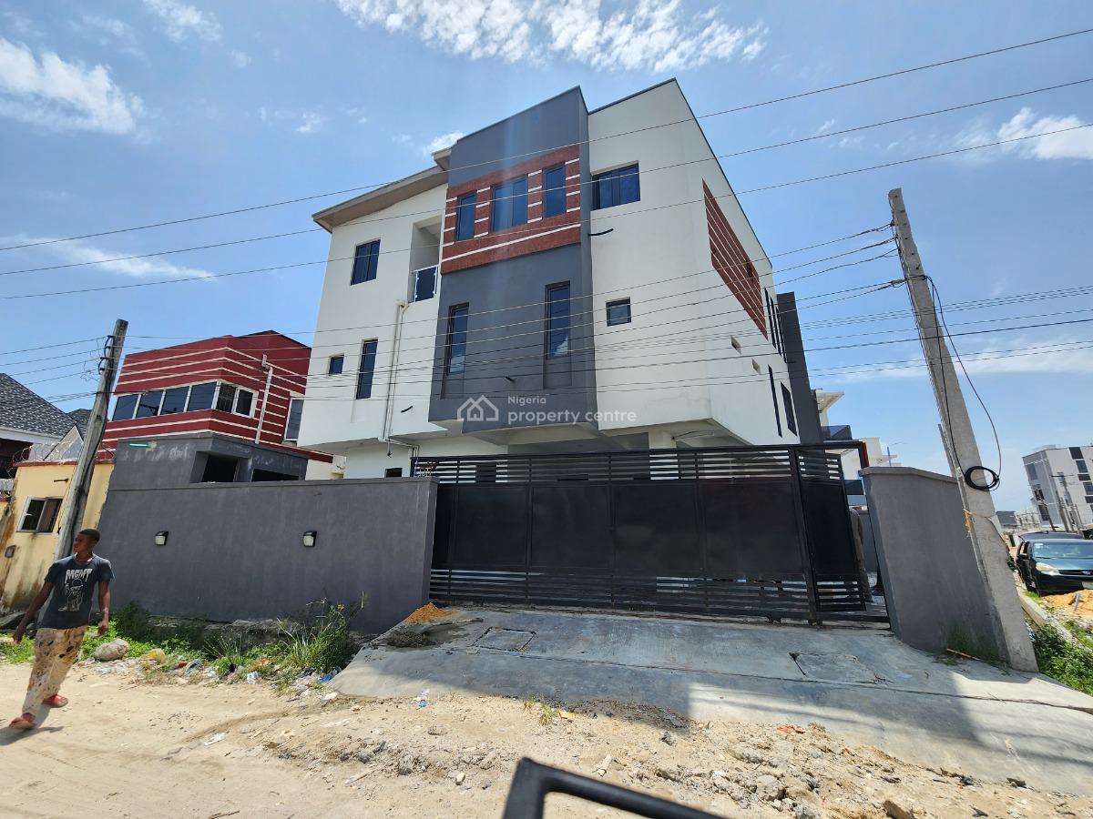 2 Bedroom Apartment Upstairs, Ologolo Lekki Lagos, Ologolo, Lekki, Lagos, Flat / Apartment for Rent