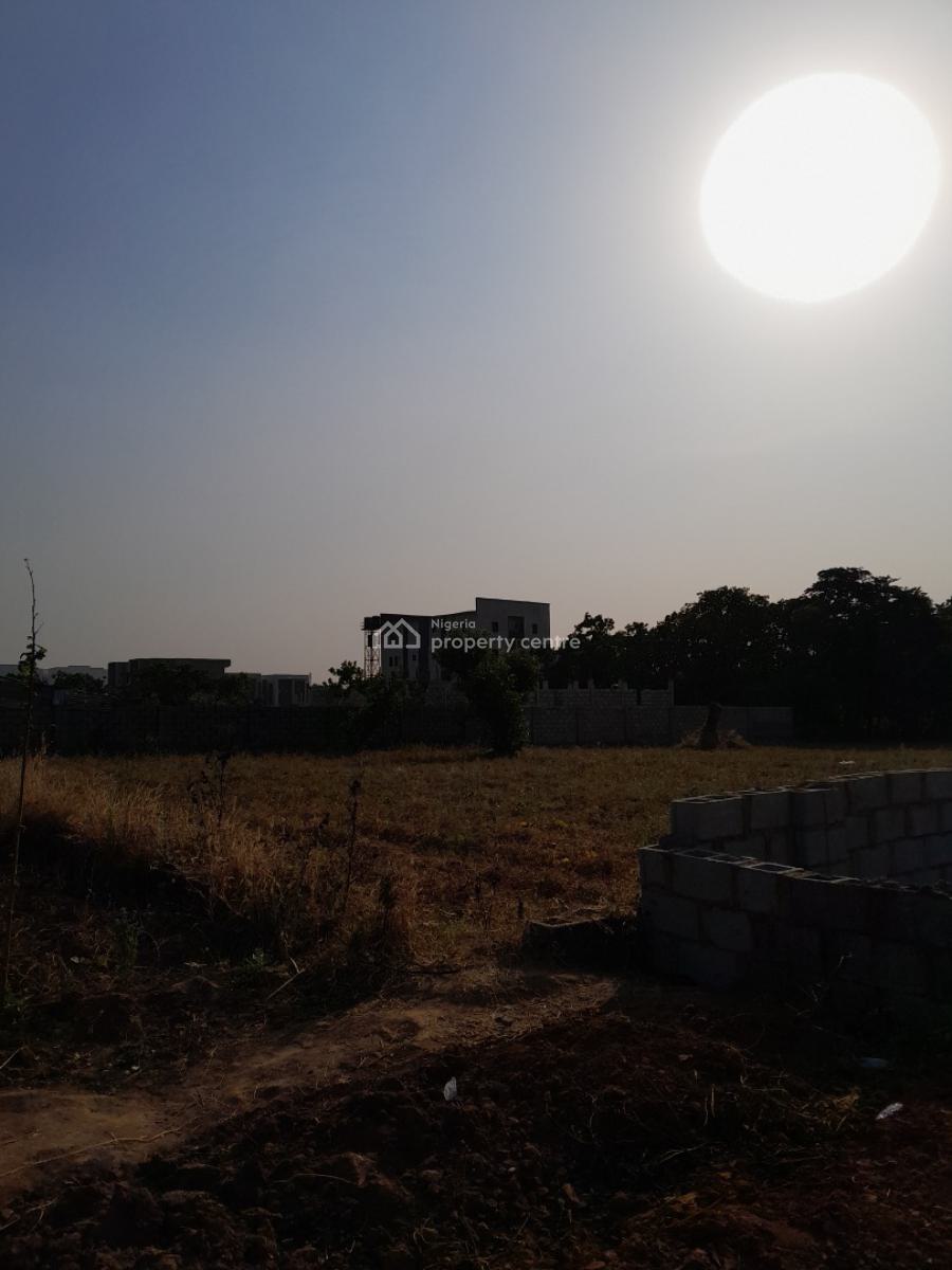 600 Sqm Ready-to-build Plot -- Hidden Gem Directly Behind Bon Hotel, Behind Bon Hotels, Katampe, Abuja, Residential Land for Sale