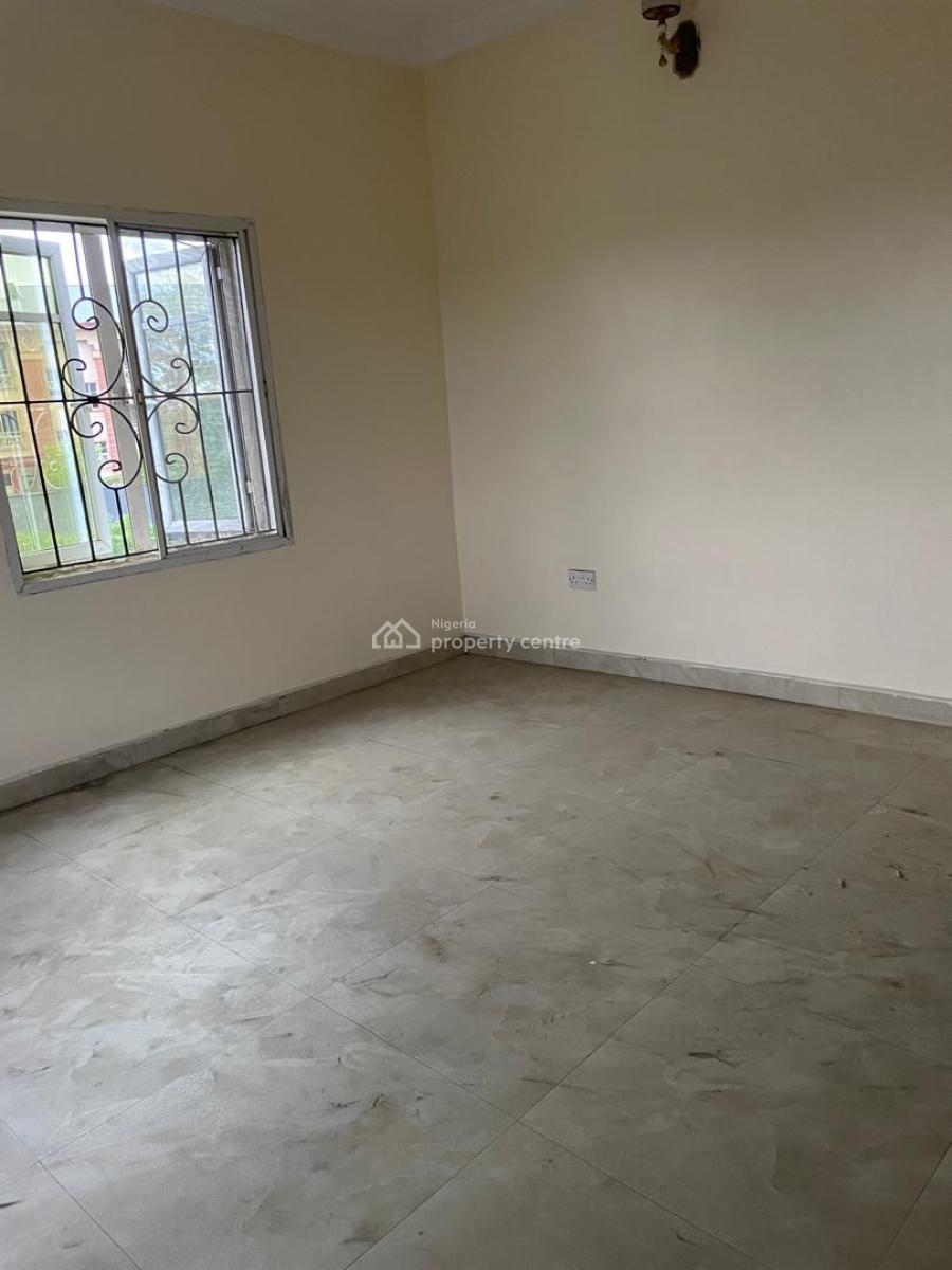 Neat 3 Bedrooms Flat with Personal Entrance, Chevron Drive, Lekki Expressway, Lekki, Lagos, House for Rent