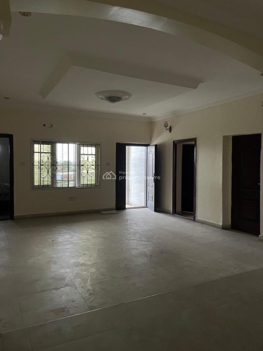 Neat 3 Bedrooms Flat with Personal Entrance, Chevron Drive, Lekki Expressway, Lekki, Lagos, House for Rent