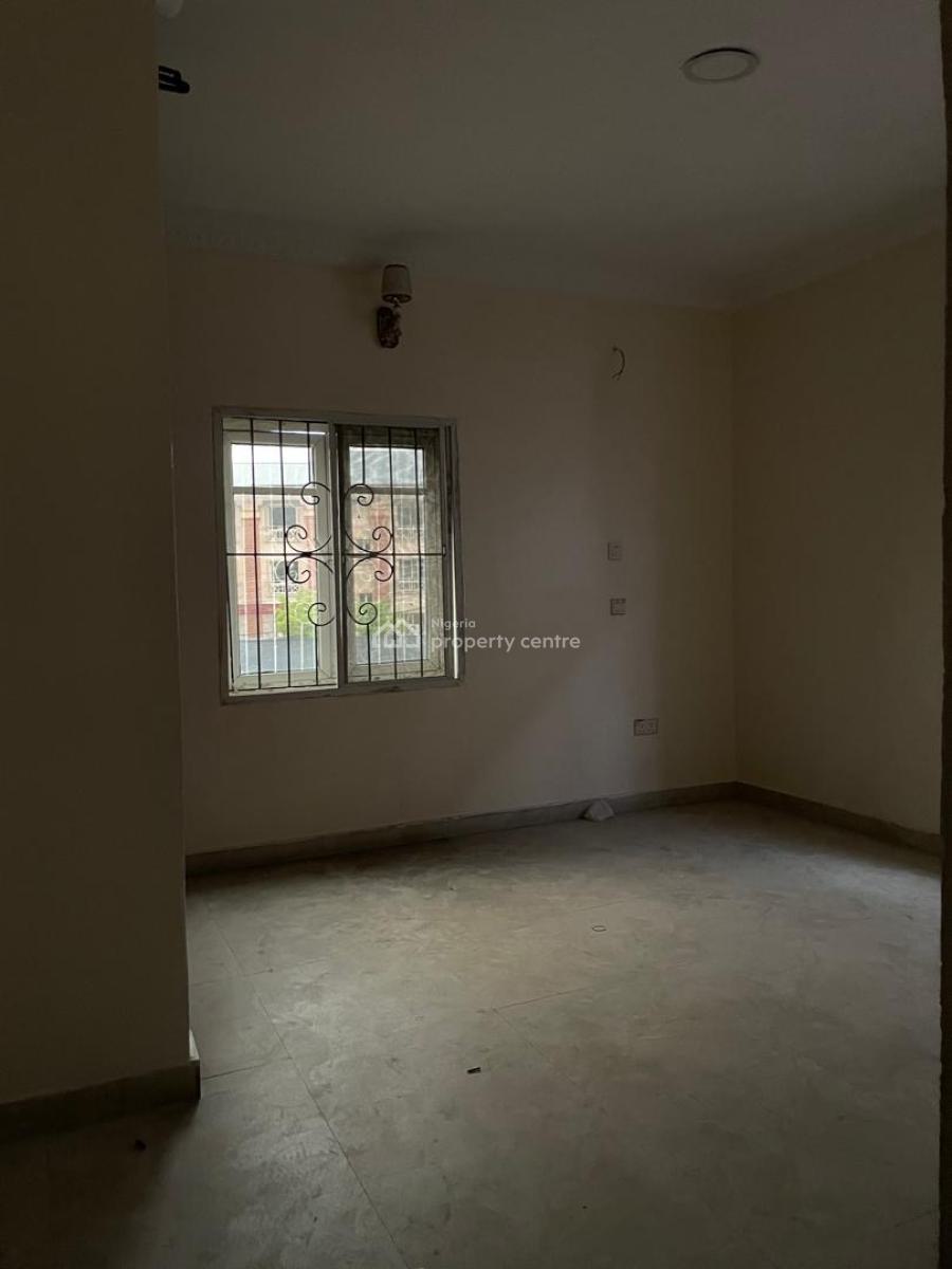 Neat 3 Bedrooms Flat with Personal Entrance, Chevron Drive, Lekki Expressway, Lekki, Lagos, House for Rent