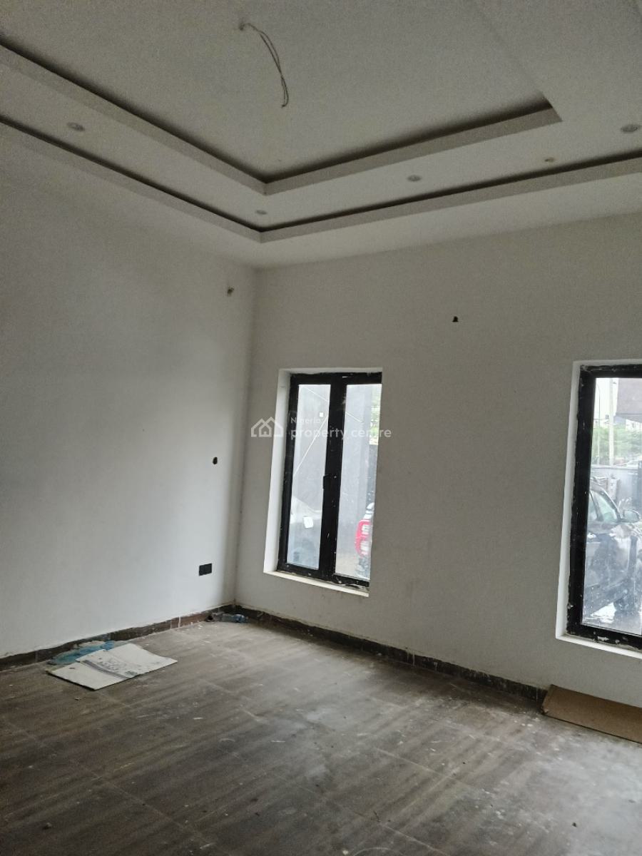 5-bedroom Semi-detached Duplex Featuring a Study Room and Bq, Guzape, Guzape District, Abuja, Semi-detached Duplex for Sale