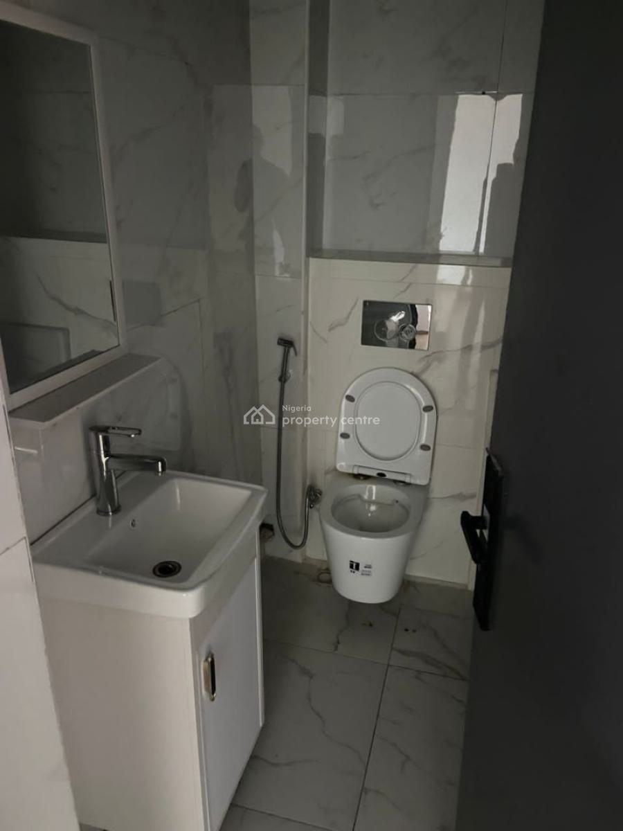 Newly Renovated 3 Bedroom Terrace House with Large 2 Rooms Bq., Banana Island Estate Road, Ikoyi, Lagos, Terraced Duplex for Rent