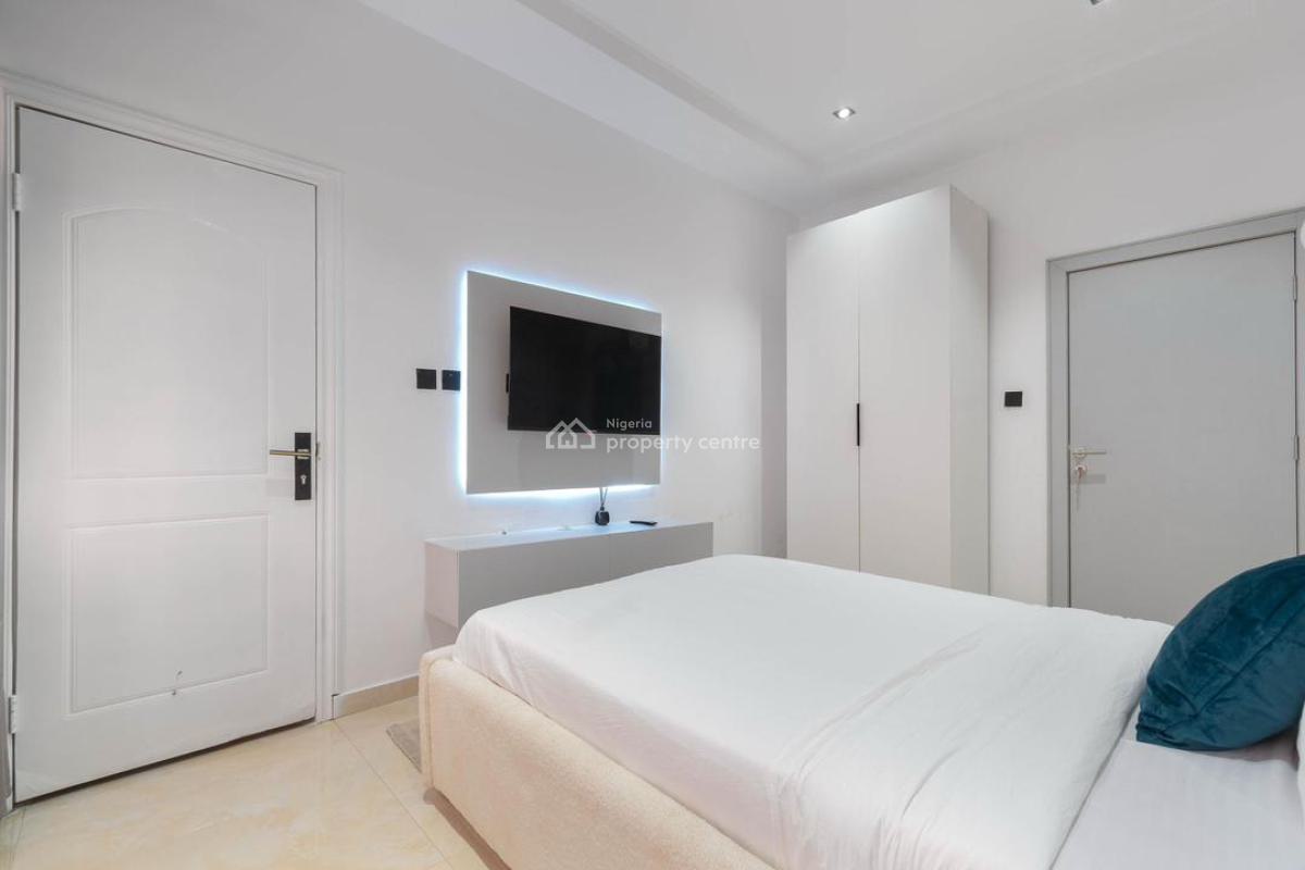 Luxury 3 Bedroom Apartment in a Secure Estate, Lekki Phase 1, Lekki, Lagos, Flat / Apartment Short Let