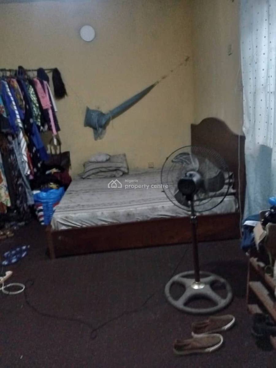 a Vacant Distress Building Good for Residential Purpose, Mende, Maryland, Lagos, Residential Land for Sale