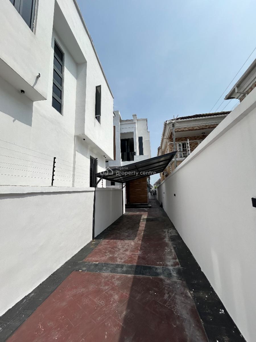 Newly Built and Spacious 5 Bedroom Detached Duplex with a Bq & Pool, Chevron Drive, Lekki, Lagos, Detached Duplex for Sale