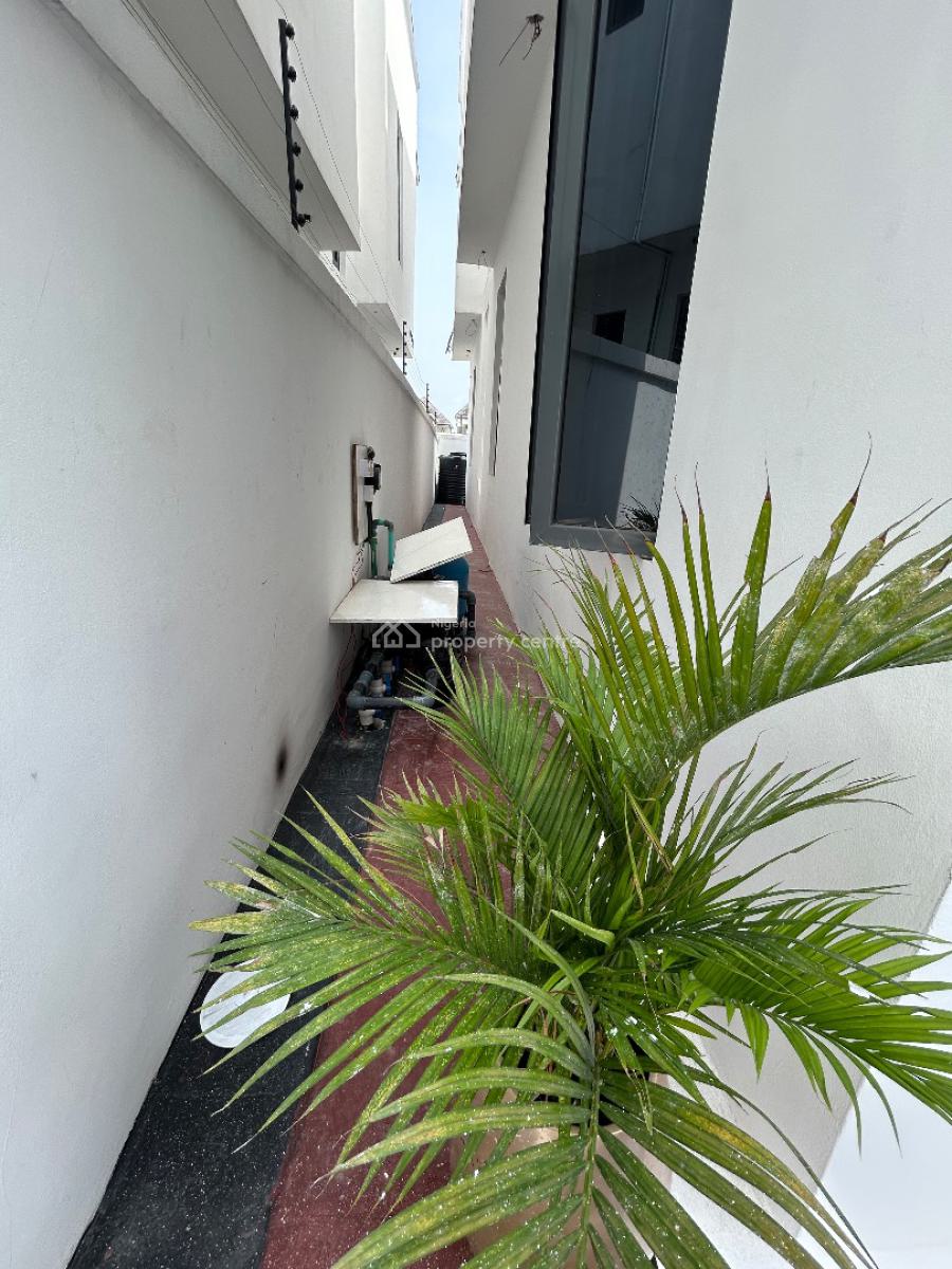 Newly Built and Spacious 5 Bedroom Detached Duplex with a Bq & Pool, Chevron Drive, Lekki, Lagos, Detached Duplex for Sale