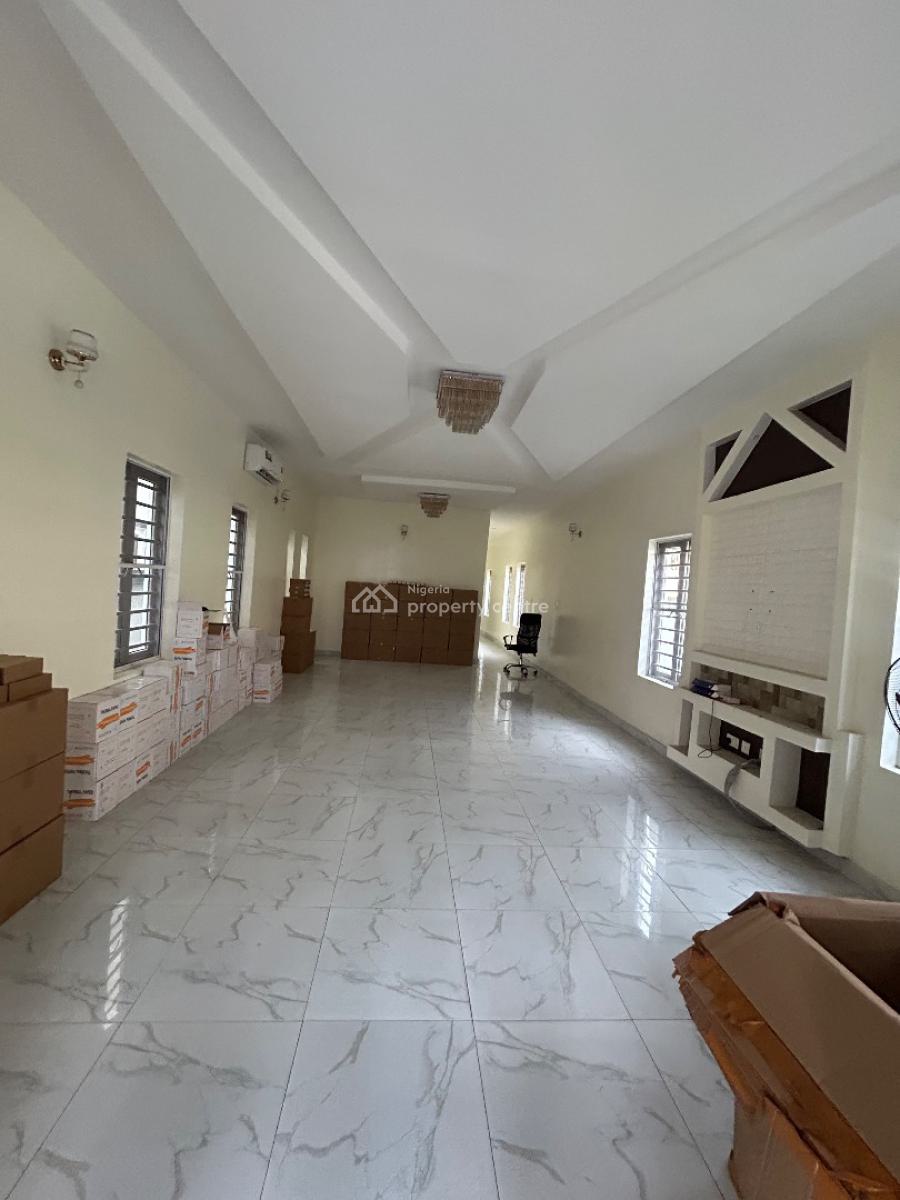 Well Maintained and Spacious 5 Bedroom Fully Detached Duplex with a Bq, Chevron Drive, Lekki, Lagos, Detached Duplex for Sale