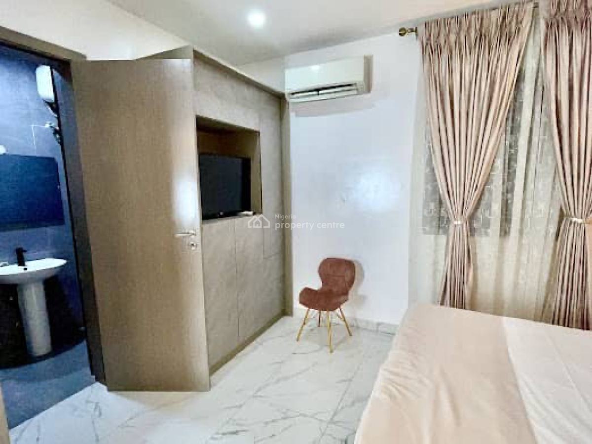 a Tasteful Furnished Mini Falt Apartment with Pool, Gym, Ps5, Ceiling Bluetooth Speaker, Elevator, Balconies, Lekki Phase 1, Lekki, Lagos, Flat / Apartment Short Let