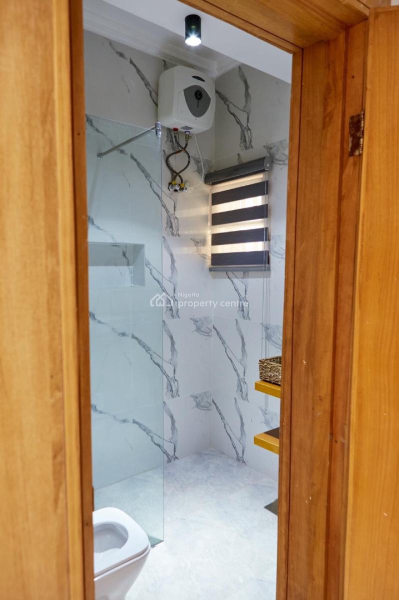 3 Bedroom Luxury Airbnb with a Ps5, Bathtub and Full Wall Mirrors in a, Old Ikoyi, Ikoyi, Lagos, Flat / Apartment Short Let