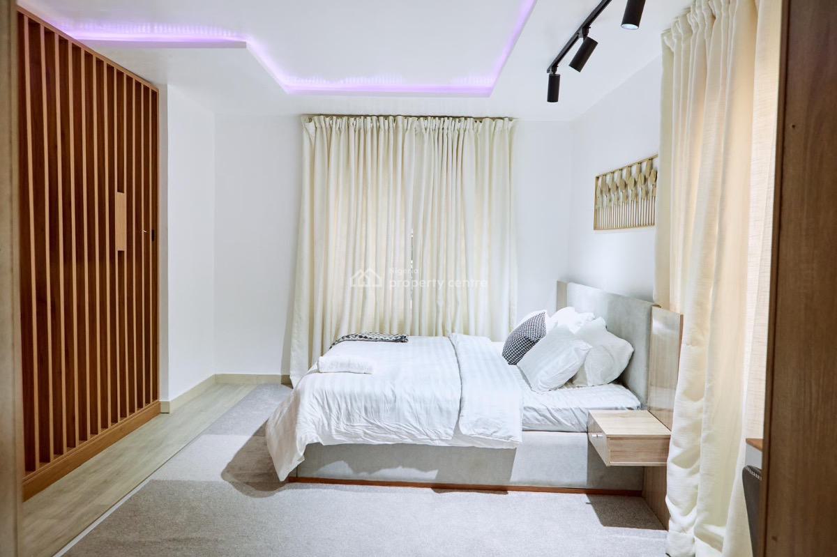 3 Bedroom Luxury Airbnb with a Ps5, Bathtub and Full Wall Mirrors in a, Old Ikoyi, Ikoyi, Lagos, Flat / Apartment Short Let