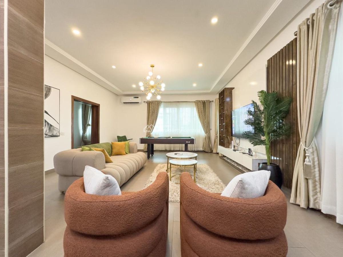 Well Furnished 3 Bedroom  with High-end Features Avail for Dec Stay, Well Furnished 3 Bedroom  with High-end Features Avail for Dec Stay, Lekki Phase 1, Lekki, Lagos, Flat / Apartment Short Let