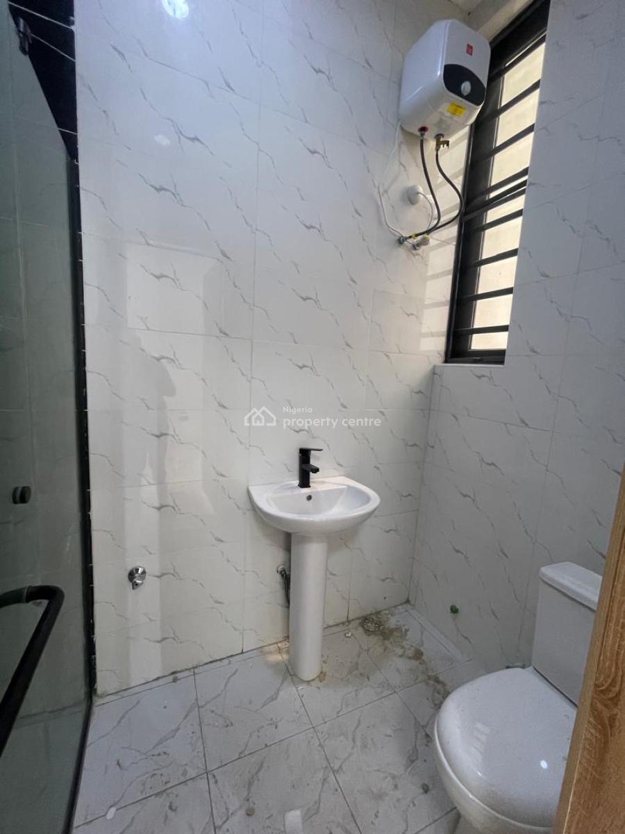 Beautifully Built 2bedroom Apartment, Ologolo, Ologolo, Lekki, Lagos, Block of Flats for Sale