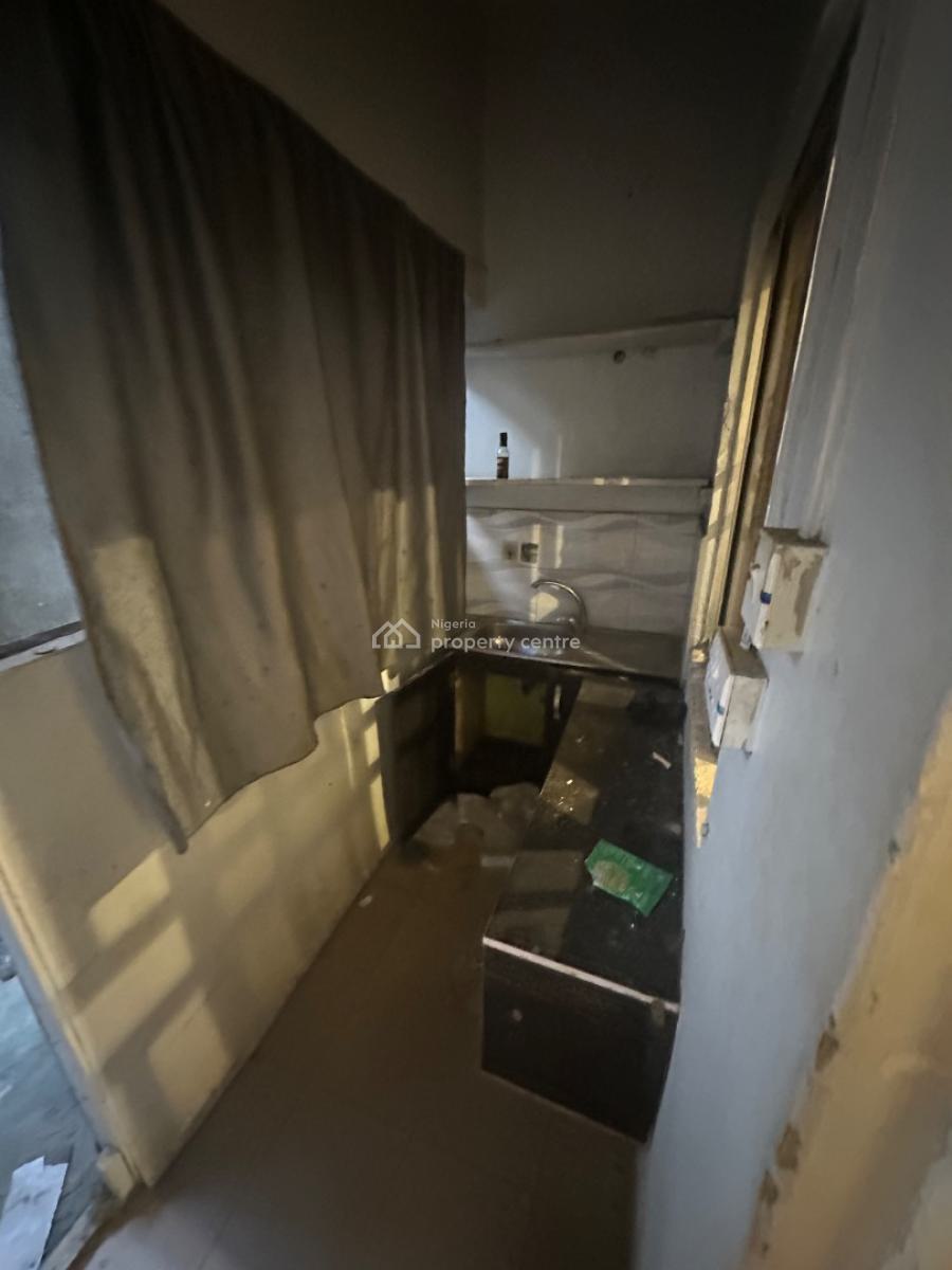 Portable One Bedroom Apartment in a Decent Neighborhood, Off Furniture House, 3rd Avenue, Gwarinpa, Abuja, Mini Flat (room and Parlour) for Rent