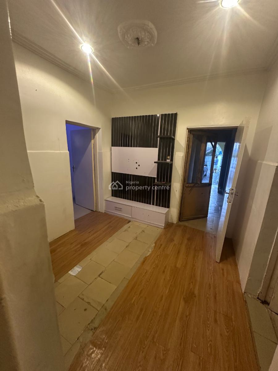 Portable One Bedroom Apartment in a Decent Neighborhood, Off Furniture House, 3rd Avenue, Gwarinpa, Abuja, Mini Flat (room and Parlour) for Rent
