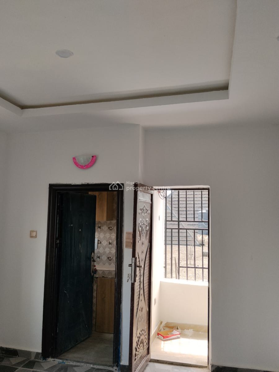 Self Contain, Apu Road, Rukpokwu, Port Harcourt, Rivers, Flat / Apartment for Rent