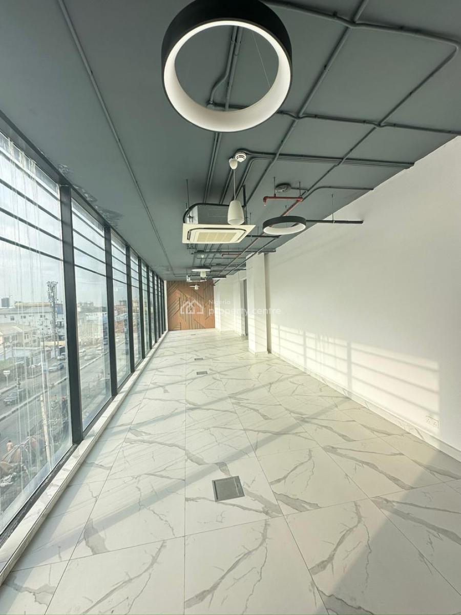 10 Rooms Office Space with 2 Boardrooms & 80-seater Fully Fitted Cinema, Oniru, Victoria Island (vi), Lagos, Office Space for Rent