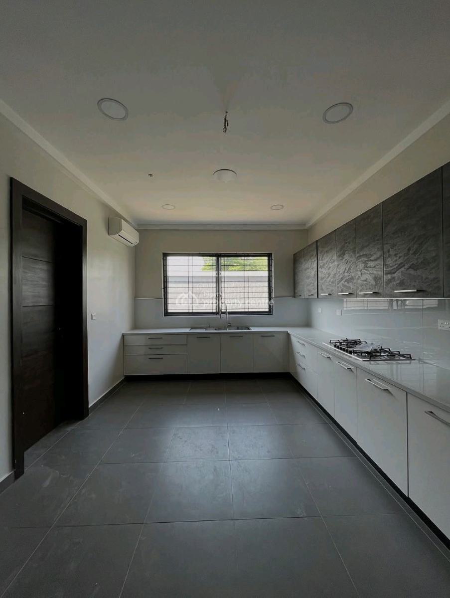 Exquisite 4 Bedroom Maisonette with Swimming Pool, Gym & 2 Bqs, Banana Island, Ikoyi, Lagos, House for Sale