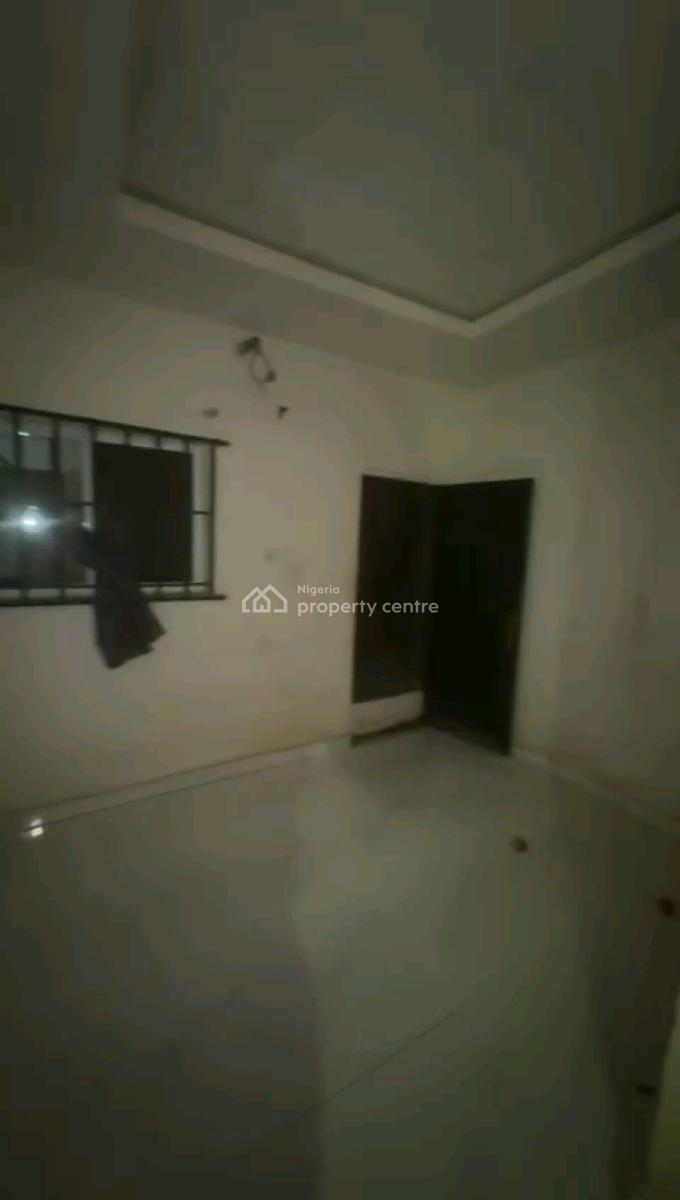 a Standard Room Self Contain Apartment, Ososa Street, Off Bariga Road, Bariga, Shomolu, Lagos, Self Contain (single Rooms) for Rent