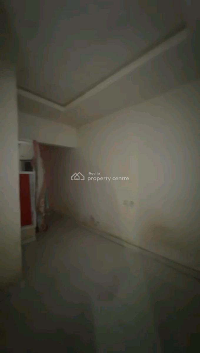 a Standard Room Self Contain Apartment, Ososa Street, Off Bariga Road, Bariga, Shomolu, Lagos, Self Contain (single Rooms) for Rent