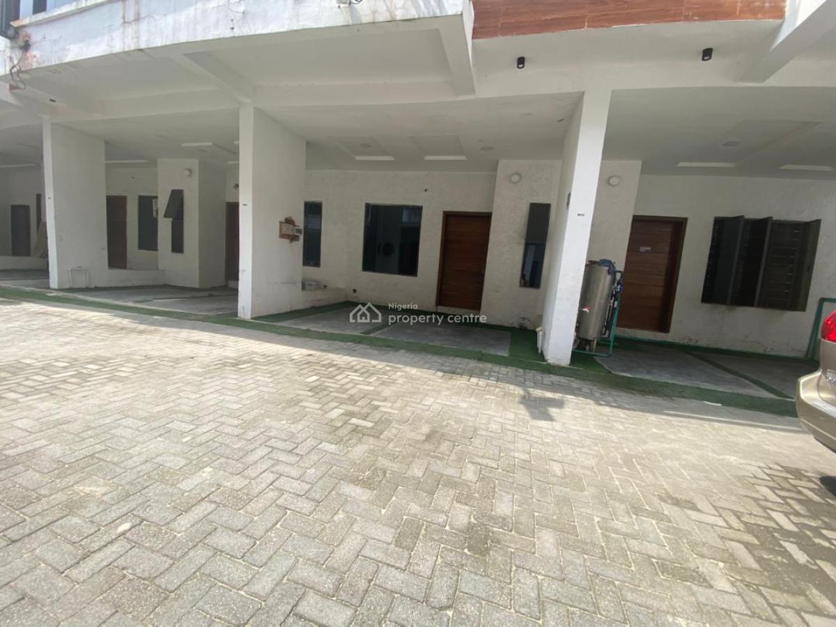 3 Bedroom Terraced Duplex, Ikota Villa Estate, Ikota, Lekki, Lagos, Terraced Duplex for Rent