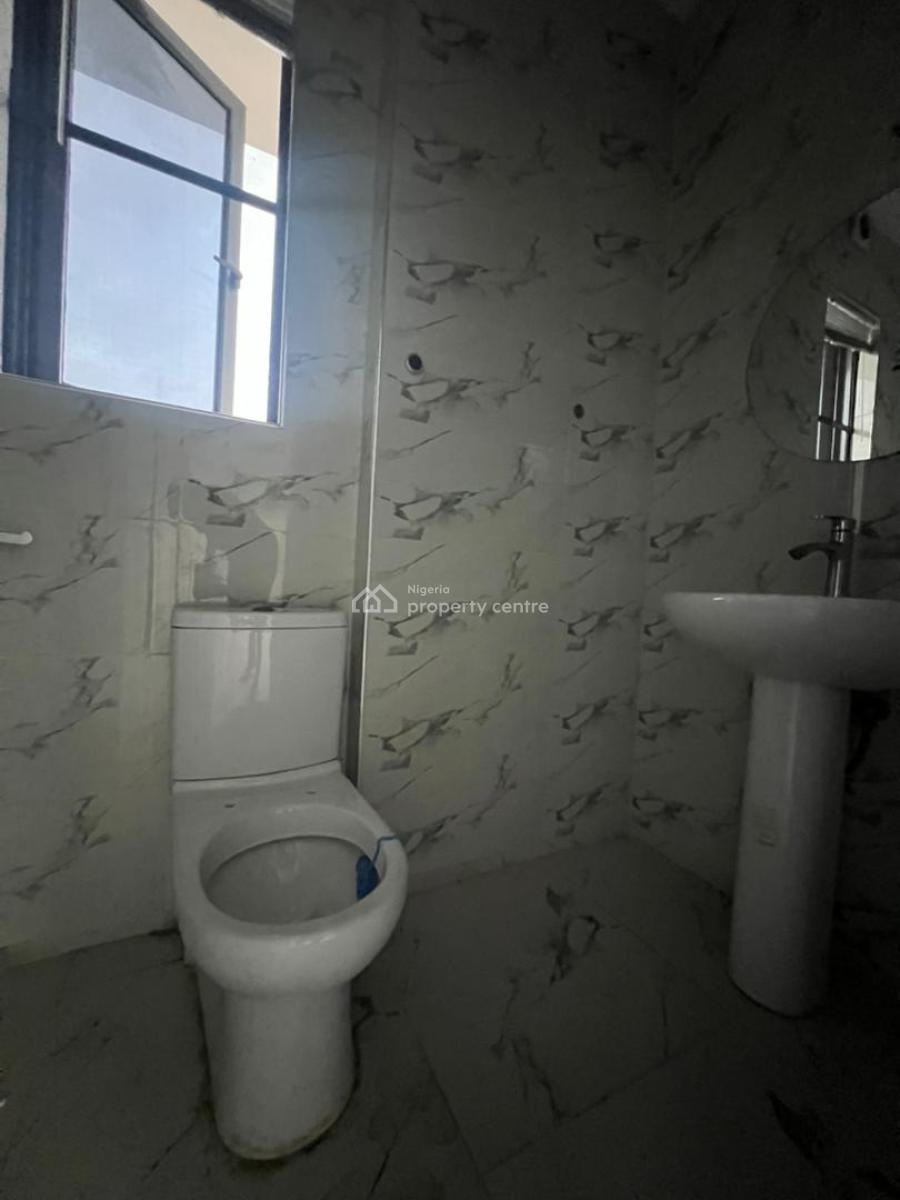 Well Built 2 Bedroom Apartment, Ikate, Lekki, Lagos, Flat / Apartment for Rent