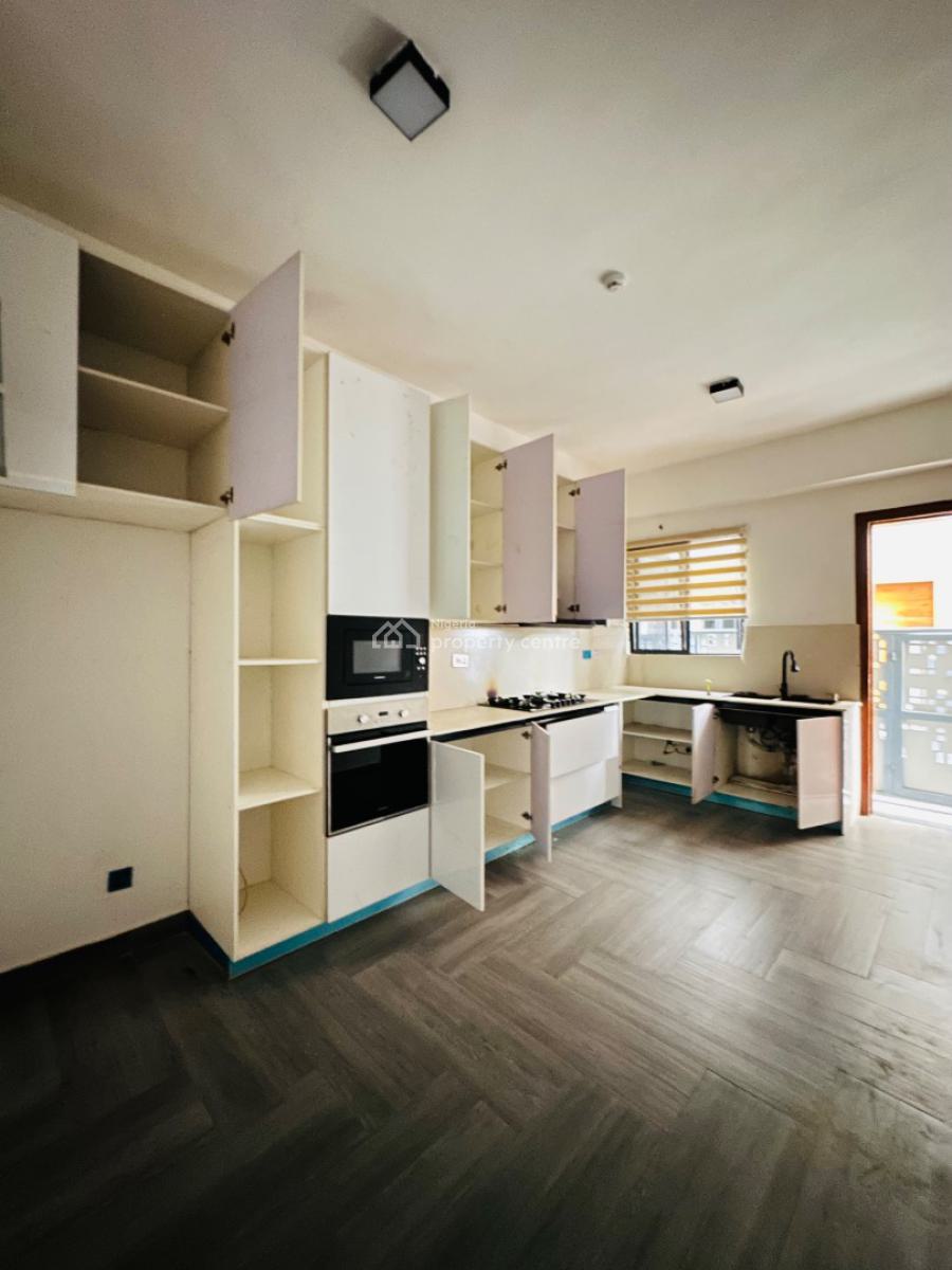 Spaciously Built 4 Bedroom Terrace Duplex with Bq, Lekki Phase 1, Lekki, Lagos, Terraced Duplex for Rent