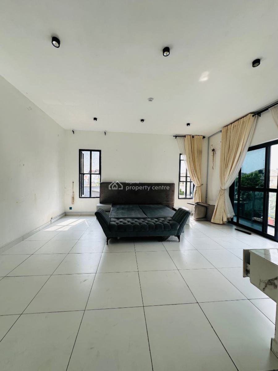Spaciously Built 4 Bedroom Terrace Duplex with Bq, Lekki Phase 1, Lekki, Lagos, Terraced Duplex for Rent