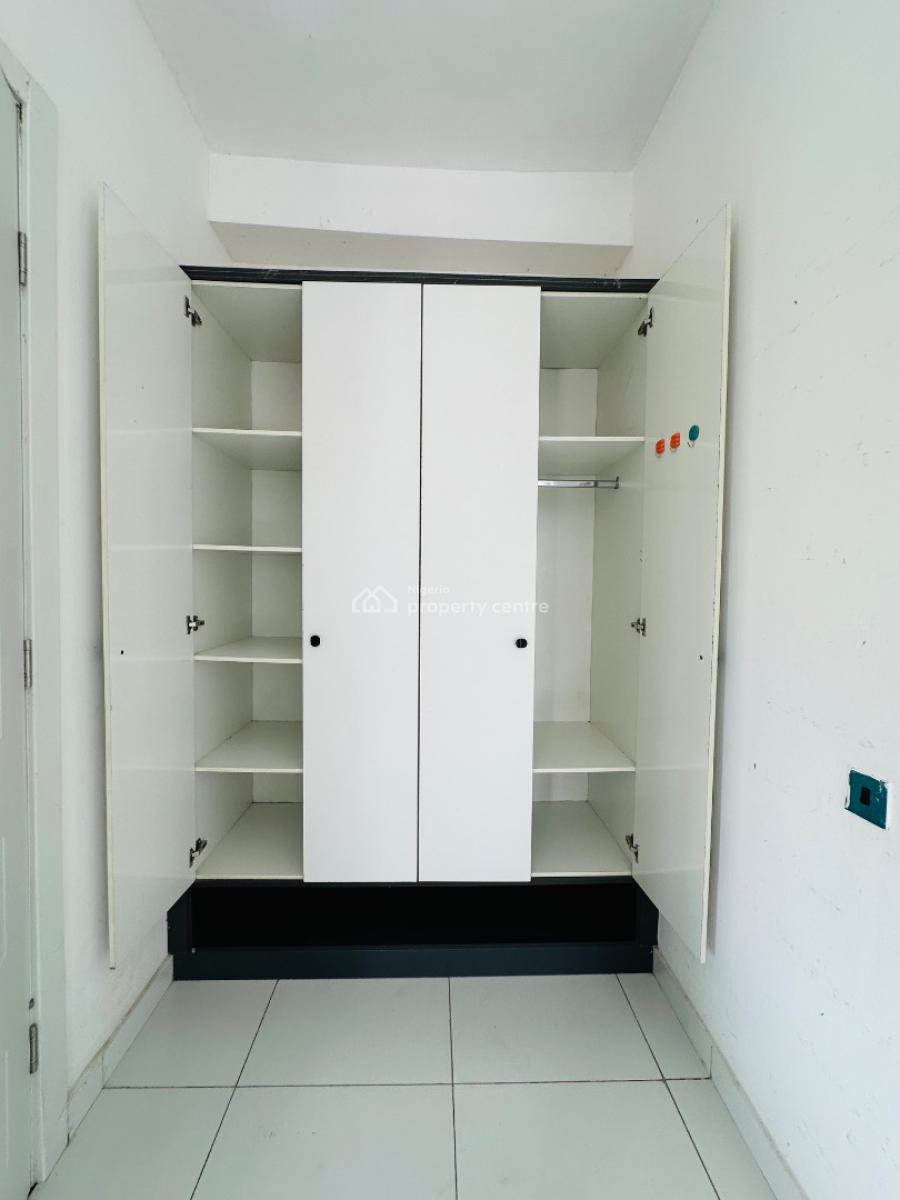 Spaciously Built 4 Bedroom Terrace Duplex with Bq, Lekki Phase 1, Lekki, Lagos, Terraced Duplex for Rent