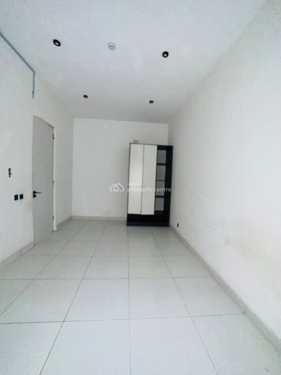 Spaciously Built 4 Bedroom Terrace Duplex with Bq, Lekki Phase 1, Lekki, Lagos, Terraced Duplex for Rent