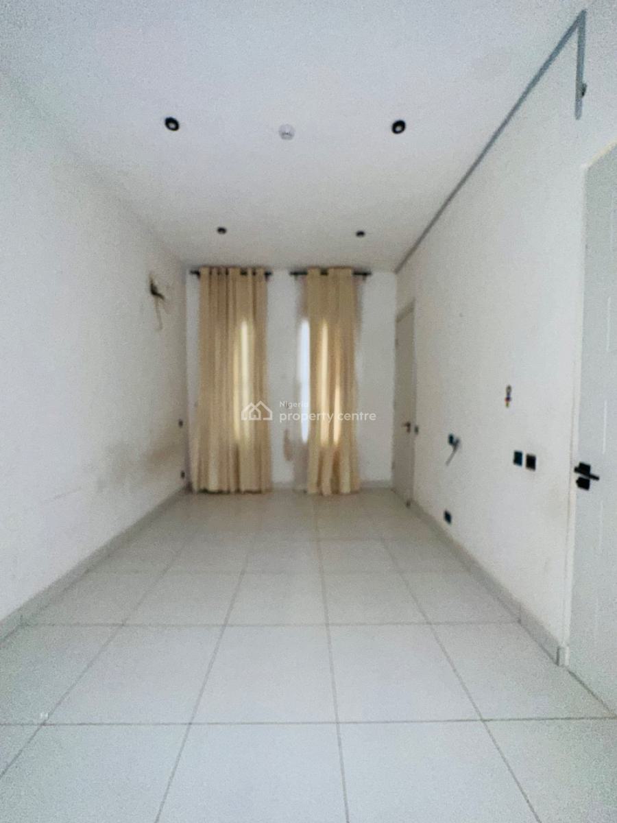Spaciously Built 4 Bedroom Terrace Duplex with Bq, Lekki Phase 1, Lekki, Lagos, Terraced Duplex for Rent