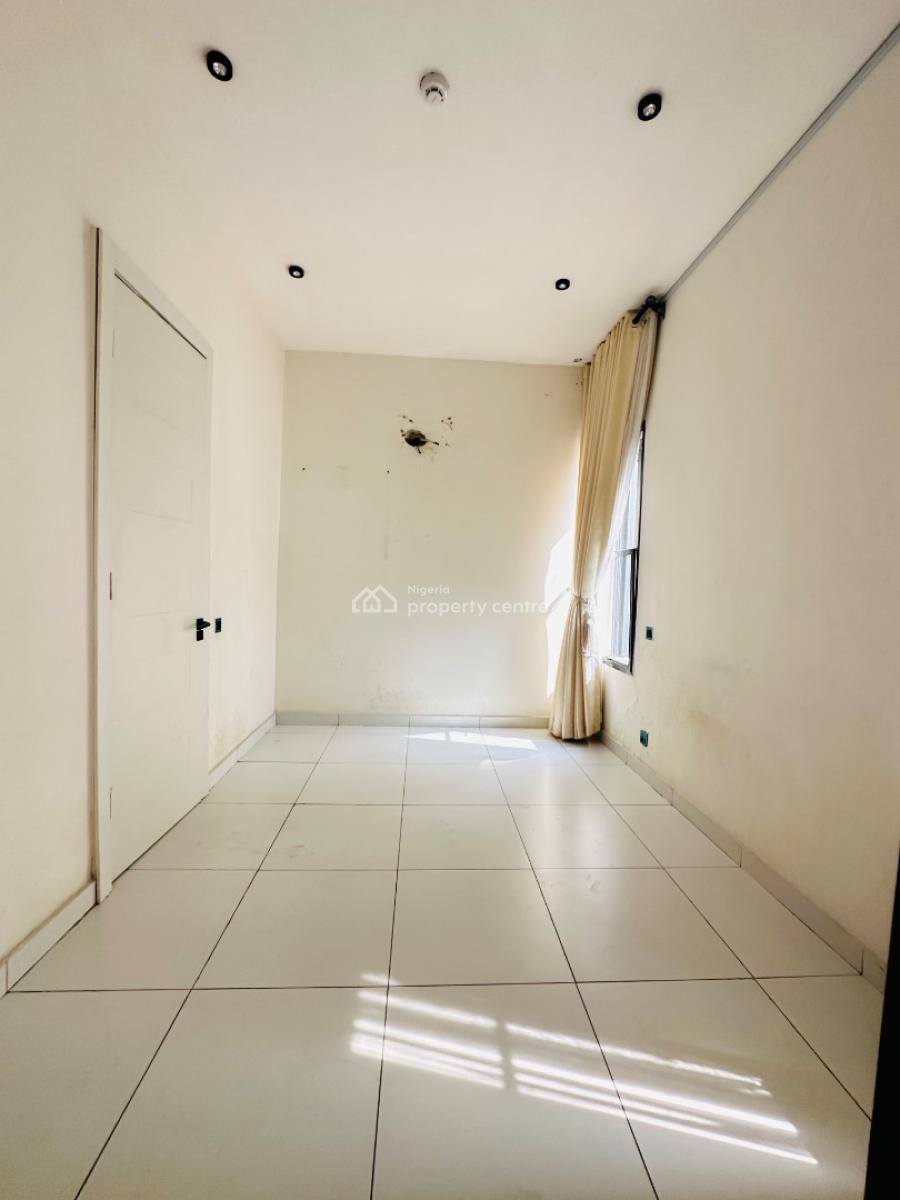 Spaciously Built 4 Bedroom Terrace Duplex with Bq, Lekki Phase 1, Lekki, Lagos, Terraced Duplex for Rent