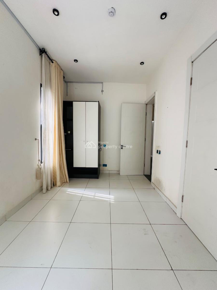 Spaciously Built 4 Bedroom Terrace Duplex with Bq, Lekki Phase 1, Lekki, Lagos, Terraced Duplex for Rent