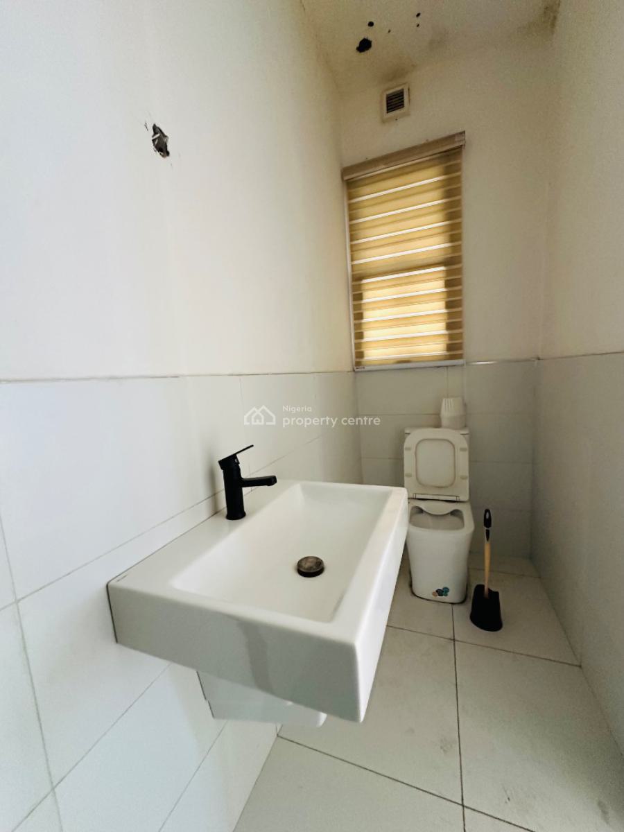 Spaciously Built 4 Bedroom Terrace Duplex with Bq, Lekki Phase 1, Lekki, Lagos, Terraced Duplex for Rent