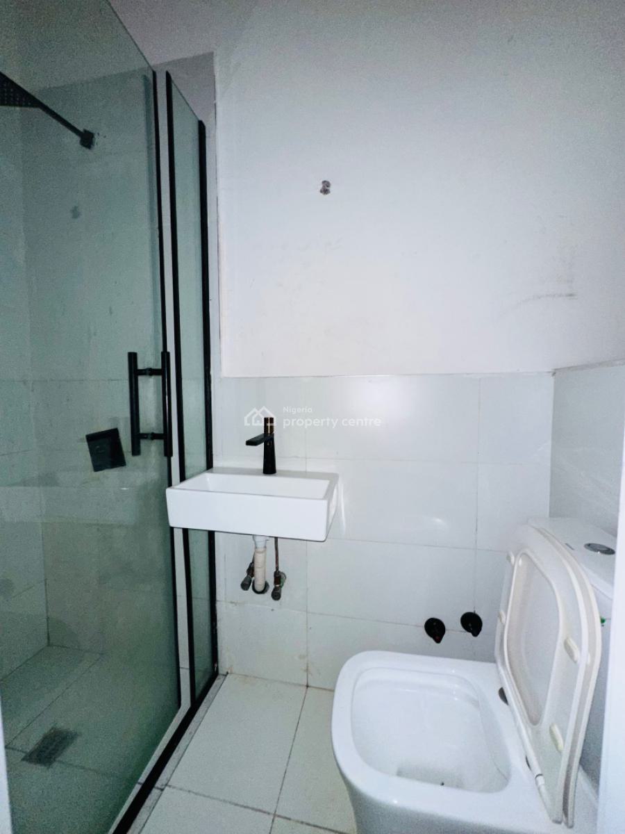 Spaciously Built 4 Bedroom Terrace Duplex with Bq, Lekki Phase 1, Lekki, Lagos, Terraced Duplex for Rent